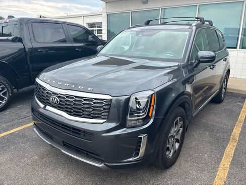 Used 2020 Kia Telluride EX AWD/4WD image 2