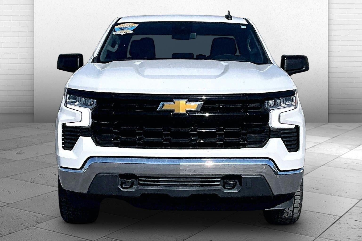Used 2024 Chevrolet Silverado 1500 LT AWD/4WD image 2
