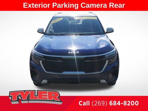 Used 2024 Kia Seltos S AWD/4WD image 2