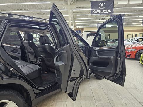 Used 2011 BMW X5 xDrive35d image 16