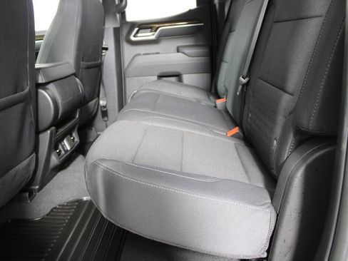 Used 2025 GMC Sierra 1500 Elevation image 27