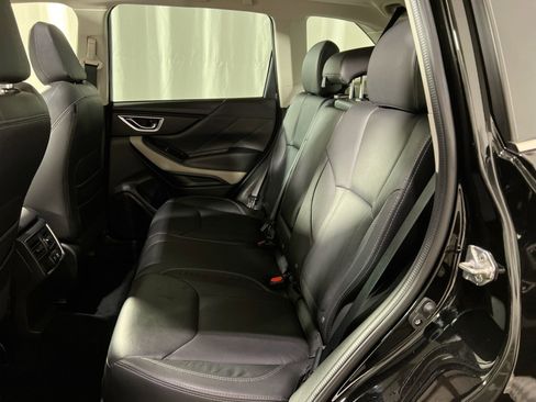 Used 2022 Subaru Forester Limited image 25