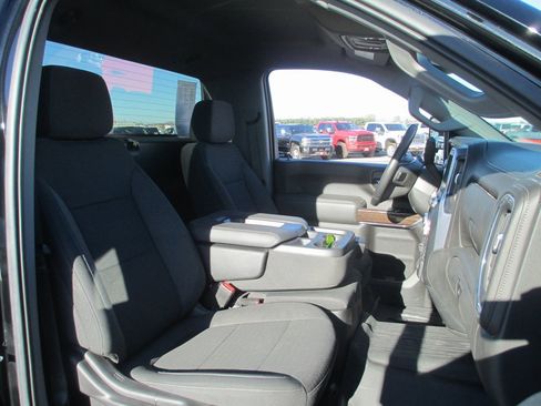 Certified 2022 GMC Sierra 2500 SLE w/ SLE Convenience Package image 16