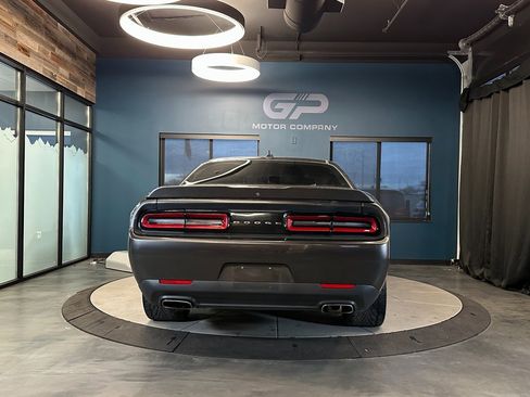 Used 2018 Dodge Challenger SXT w/ Sound Group image 4