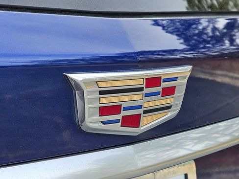 Certified 2025 Cadillac XT6 Premium Luxury FWD image 15
