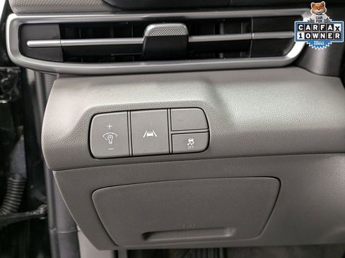 Used 2023 Hyundai Elantra SEL image 22