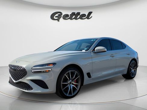 Used 2025 Genesis G70 2.5T image 1