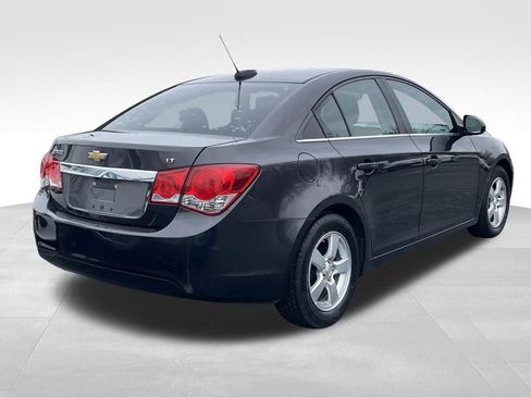 Used 2015 Chevrolet Cruze LT image 4