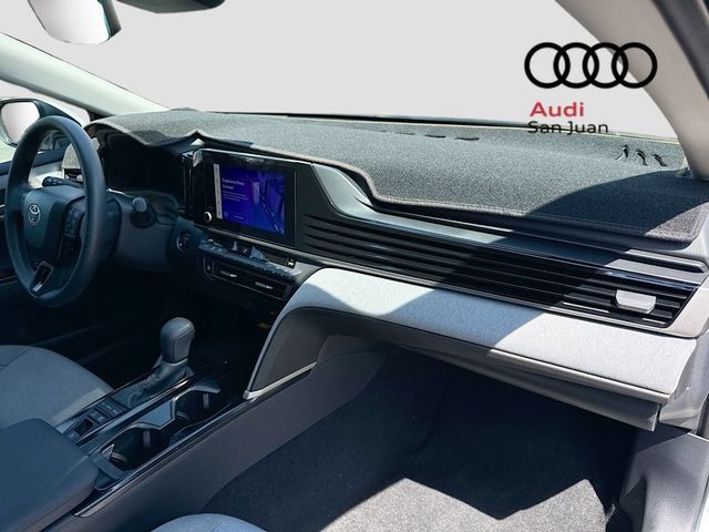 Used 2025 Toyota Camry LE FWD image 34
