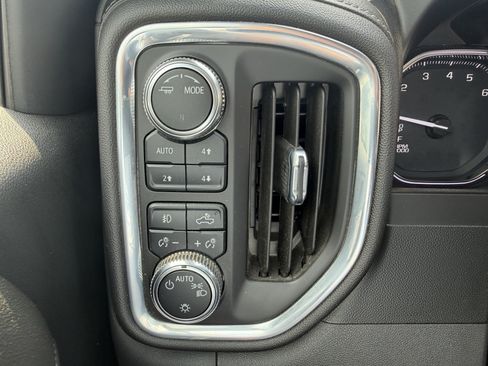 Used 2021 GMC Sierra 1500 Elevation w/ X31 Off-Road Package AWD/4WD image 13