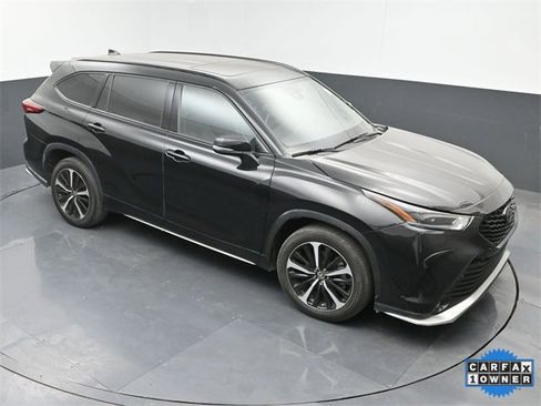 Used 2021 Toyota Highlander XSE image 37
