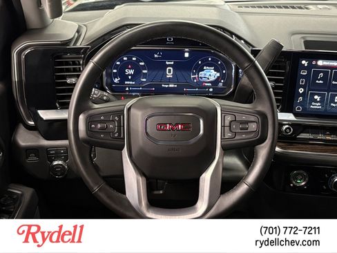 Used 2023 GMC Sierra 1500 SLE AWD/4WD image 13