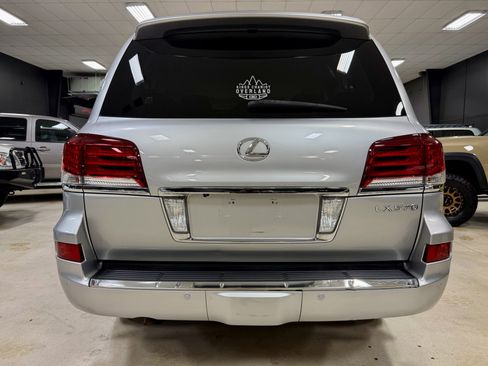 Used 2013 Lexus LX 570 4WD image 7
