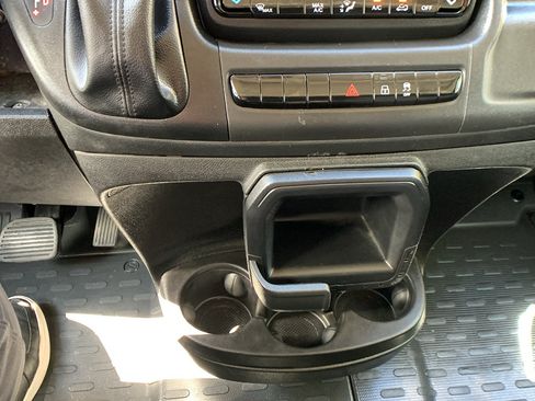 Used 2023 RAM ProMaster 2500 FWD image 14