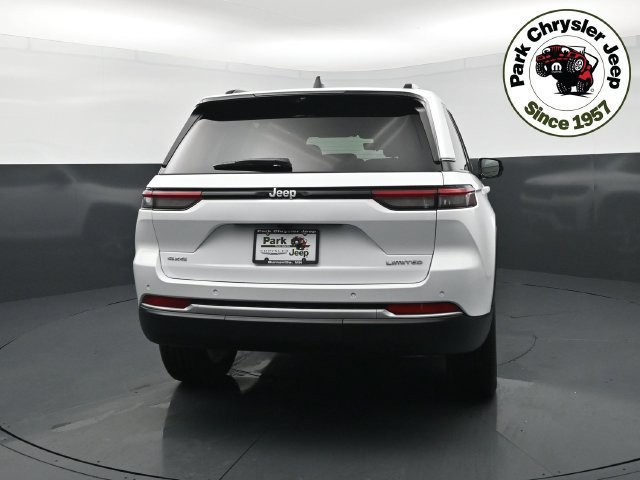 New 2026 Jeep Grand Cherokee Limited w/ Luxury Tech Group II AWD/4WD image 5