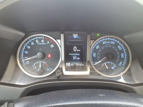 Used 2021 Toyota Tacoma SR5 RWD image 33