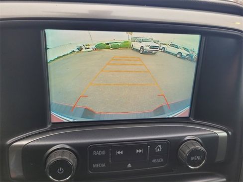 Used 2017 Chevrolet Silverado 1500 LTZ Z71 image 21