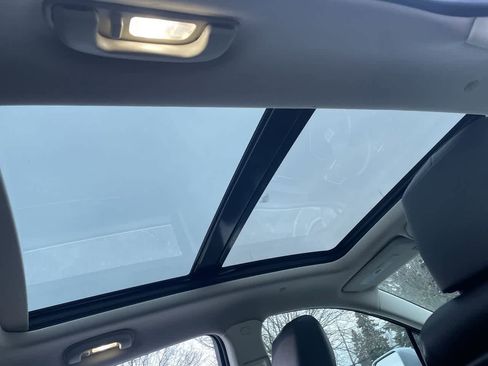 Used 2018 Cadillac XT5 Luxury w/ LPO, Wheel Lock Package image 21