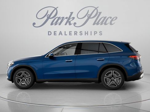 Certified 2026 Mercedes-Benz GLC 300 image 8
