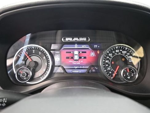 Used 2025 RAM 1500 Laramie AWD/4WD image 9