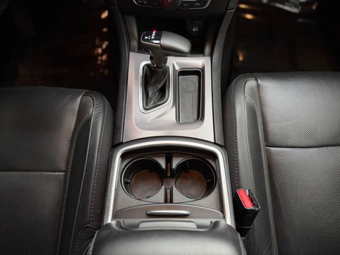 Used 2019 Dodge Charger SXT w/ Leather Interior Group RWD image 19