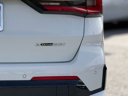 Used 2025 BMW X1 xDrive28i w/ Technology Package image 13