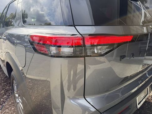 New 2025 Nissan Pathfinder SV image 35