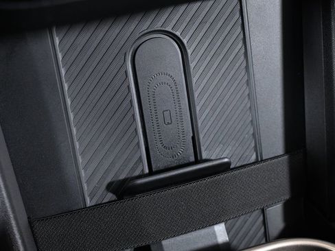 Certified 2025 MINI Cooper 2-Door Hardtop FWD image 17