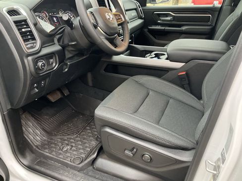 New 2026 RAM 1500 Big Horn w/ Night Edition AWD/4WD image 13