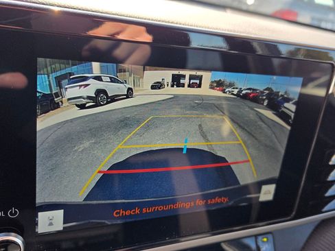 Used 2025 Toyota Camry SE image 20