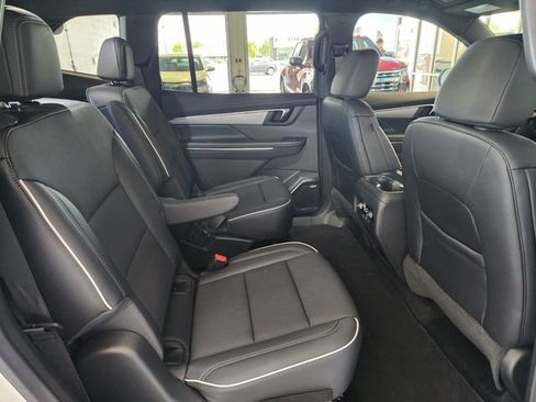 Used 2026 Buick Enclave Preferred FWD image 19