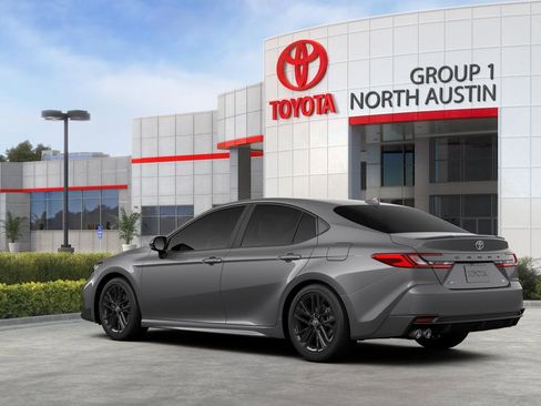 Used 2026 Toyota Camry SE FWD image 6