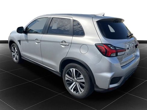 Used 2025 Mitsubishi Outlander Sport SE AWD/4WD image 3