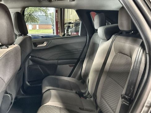 Used 2021 Ford Escape SE FWD image 24