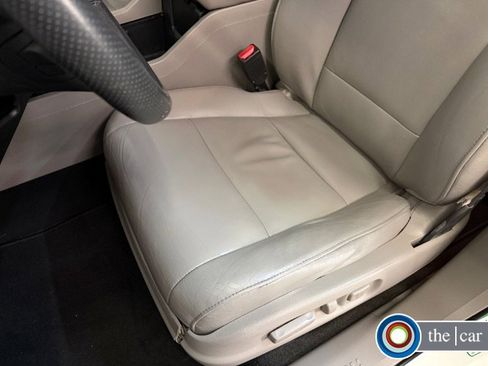 Used 2012 Honda Pilot Touring image 22