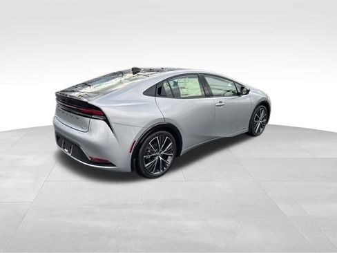 New 2026 Toyota Prius XLE image 6