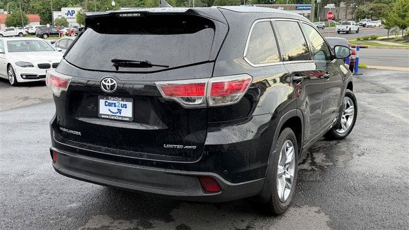 Used 2015 Toyota Highlander Limited Platinum AWD/4WD image 4