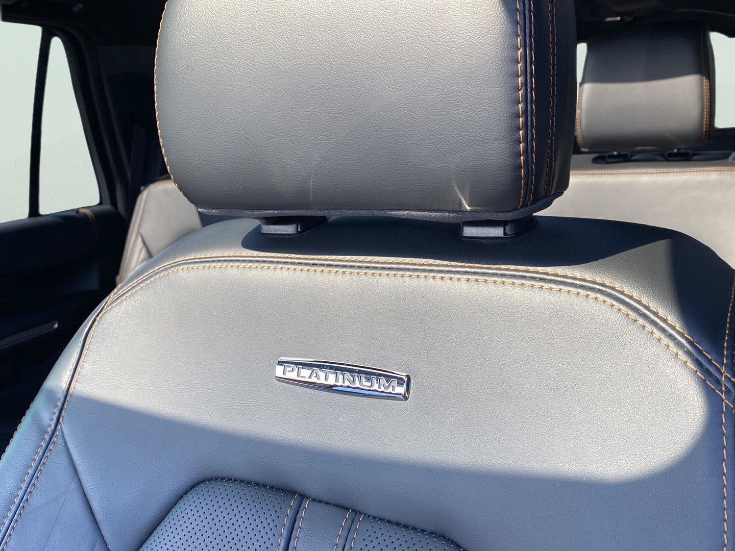 Used 2022 Ford Expedition Platinum RWD image 38