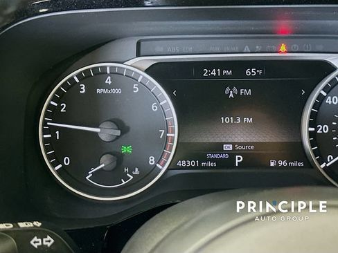Used 2024 Nissan Pathfinder SV FWD image 17