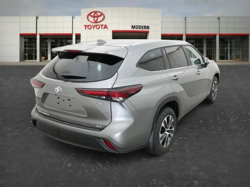 New 2026 Toyota Highlander XLE AWD/4WD image 17