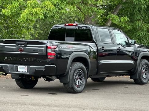 New 2026 Nissan Frontier PRO-4X w/ Tow Package AWD/4WD image 2