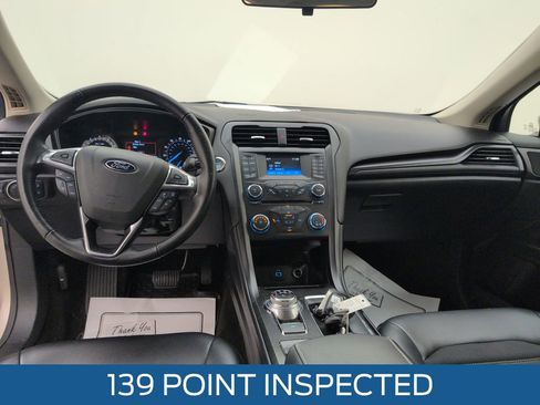Used 2018 Ford Fusion SE w/ Equipment Group 201A FWD image 7