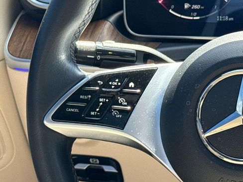 Used 2022 Mercedes-Benz C 300 4MATIC Sedan w/ Pinnacle Trim Package image 16