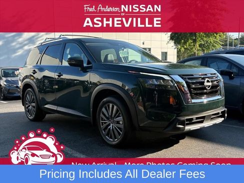 Used 2025 Nissan Pathfinder SL w/ SL Premium Package AWD/4WD image 1