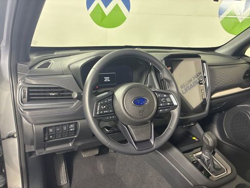 Certified 2025 Subaru Forester Limited image 25