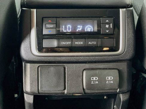Used 2020 Subaru Ascent Premium w/ Convenience Package AWD/4WD image 26