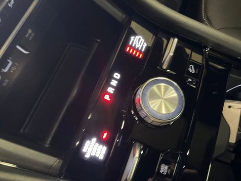 Certified 2023 Jeep Grand Cherokee L Overland image 24