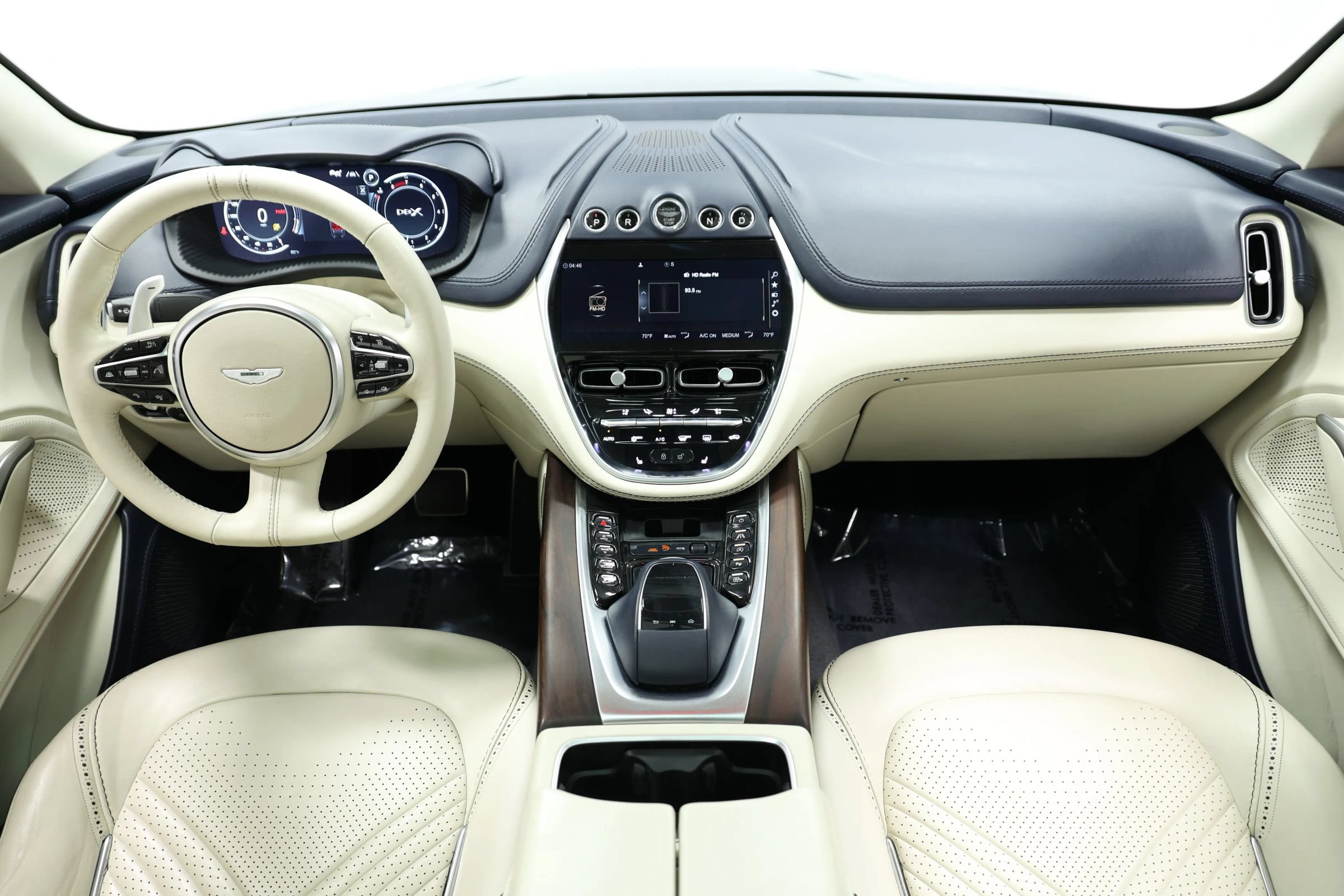 Used 2021 Aston Martin DBX AWD/4WD image 43