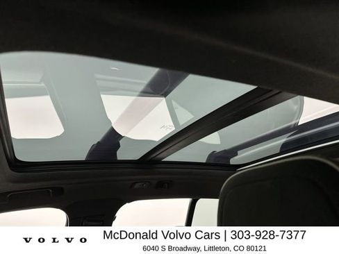 Used 2019 Volvo XC40 T5 R-Design AWD/4WD image 22