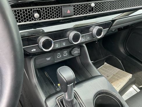 Used 2023 Honda Civic Touring image 26